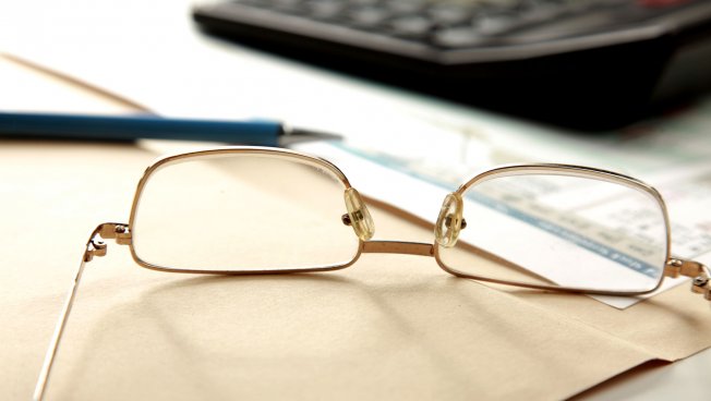 Taschenrechner, Brille, Stift: Wissing warnt vor den rot-grünen Steuerplänen