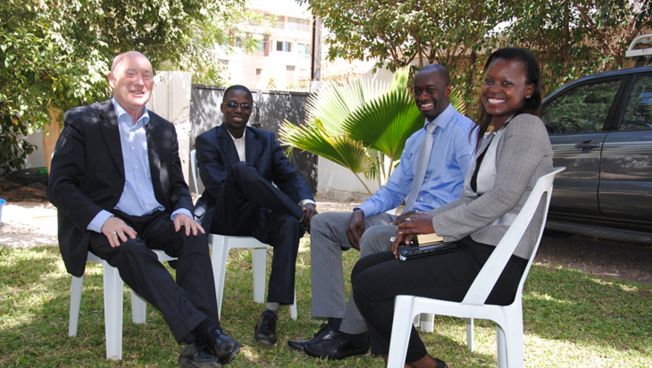 Fête Libérale im Garten des Stiftungsbüros in Dakar