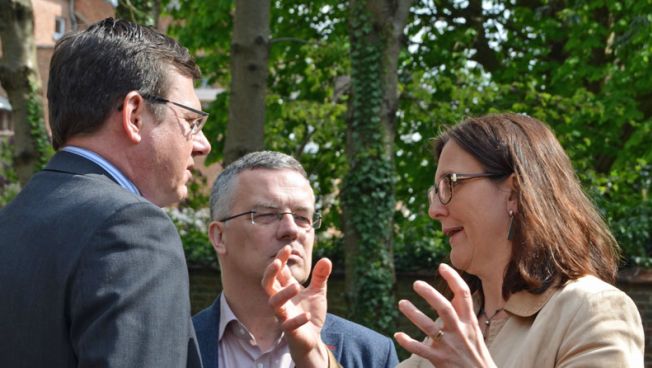 Der Leiter des Dialogprogrammes Brüssel, Hans H. Stein, mit Markus Löning und Cecilia Malmström. Bild: Freiheit.org