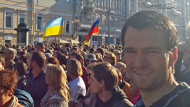 Großdemonstration in Moskau: Johannes Vogel geht für den Frieden auf die Straße.