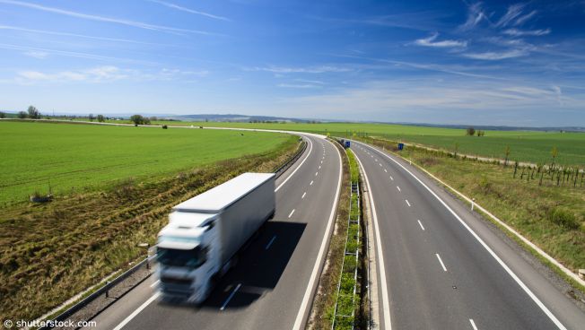 LKW auf der Autobahn