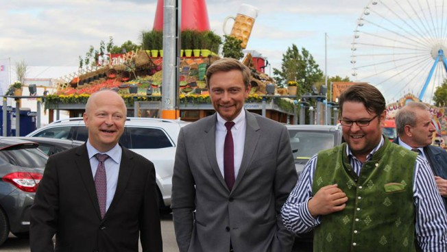 Michael Theurer und Christian Lindner auf dem Cannstatter Wasen