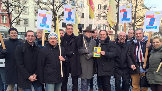 Mahnwache der FDP Bayern