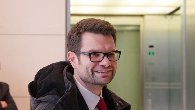 Marco Buschmann nach einer Sondierungsrunde im Deutschen Bundestag