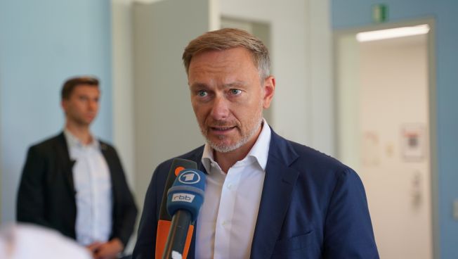 Christian Lindner auf einer Pressekonferenz. 